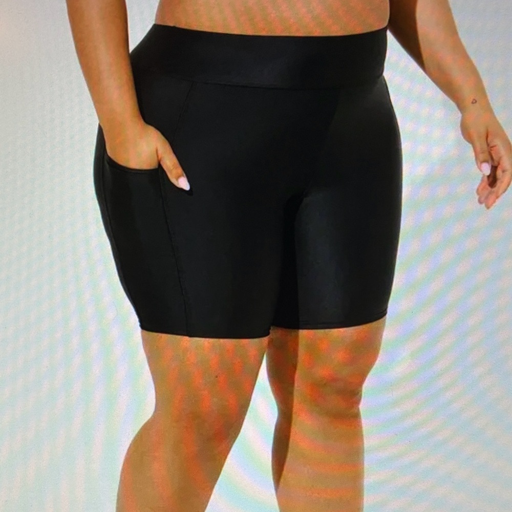 Torrid Black Bermuda swim shorts with pockets size 2